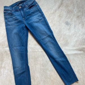 7 for Mankind skinny jeans. Sz 27.